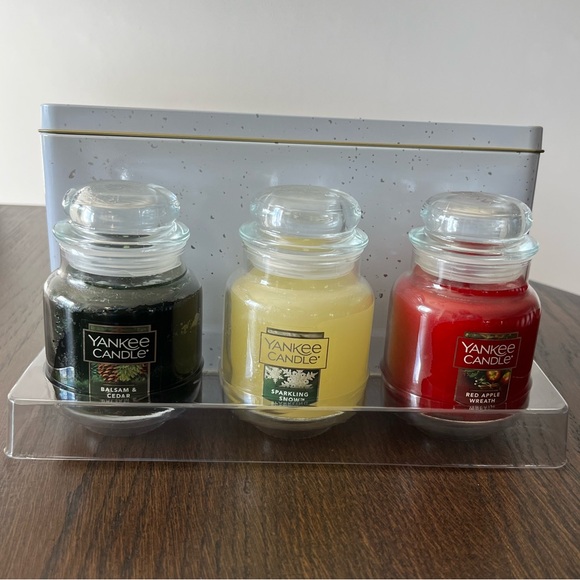 Yankee Candle Three Jar Candles Gift Set NWT - Picture 2 of 8